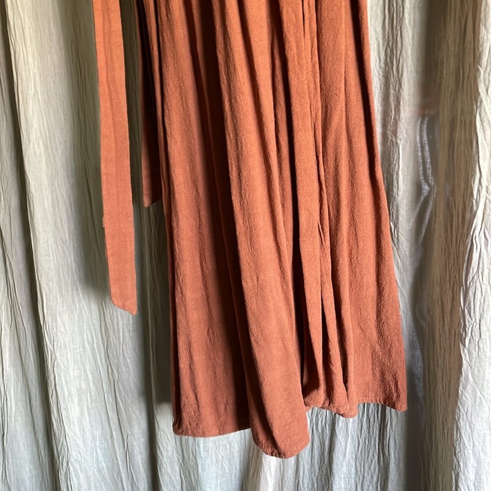 Willow Helen wrap dress in burnt orange size M, 24% linen